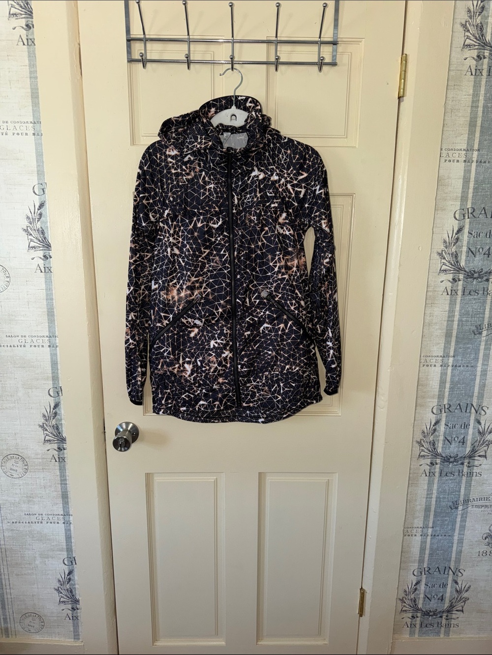 lululemon athletica Black and Pink Patterned Hooded Utility Jacket
